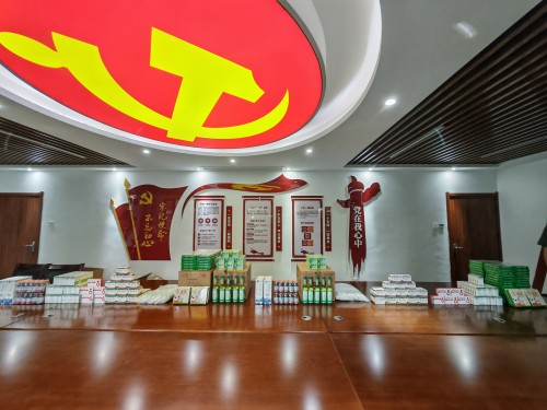 送清涼，鼓干勁—公司開(kāi)展高溫慰問(wèn)活動(dòng)